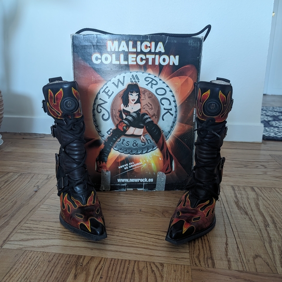 Women's New Rock Leather Boots Metal Heel Red Flame Malicia Collection W/Box - Picture 7 of 16